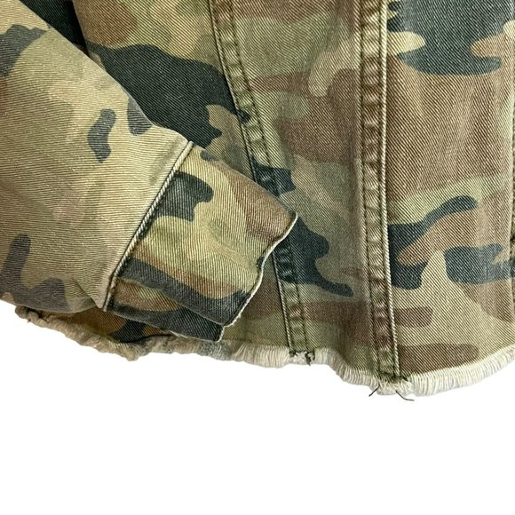 FREE PEOPLE GREEN CAMO CROP DENIM JACKET SIZE XS - Picture 8 of 13